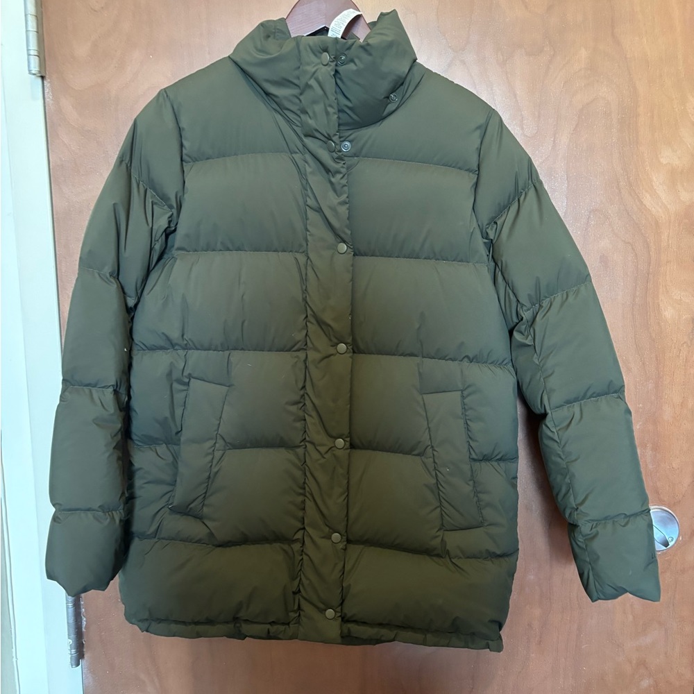 Lululemon Dark Olive Wunder Puff Mid 4